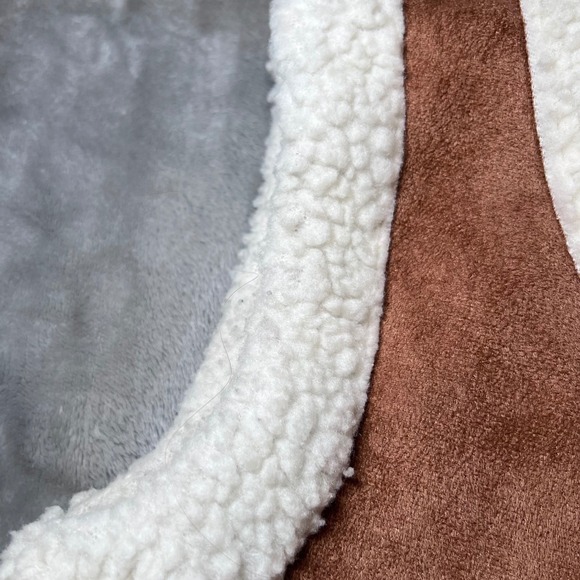 btween Sherpa Lined Faux Suede Vest Girls Large Brown Button Front Western Boho - Picture 13 of 13